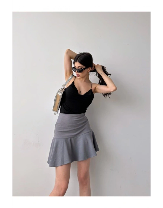 Kadın Gri Esnek Şortlu Volanlı Pileli Viskon Kloş Şort Etek