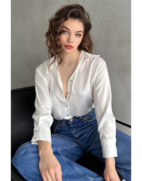 Kadın Beyaz Dökümlü Saten Gömlek
