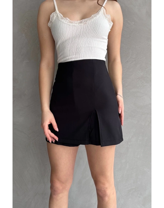 Kadın Siyah Piliseli Mini Şortlu Etek