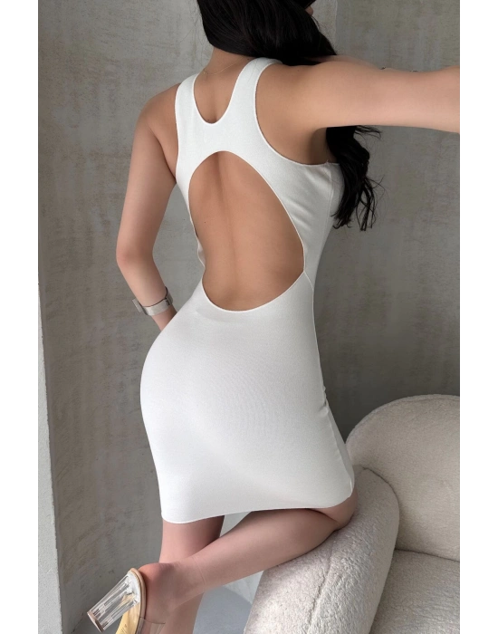Kadın Beyaz Vücuda Oturan Sırt Dekolteli Mini Elbise