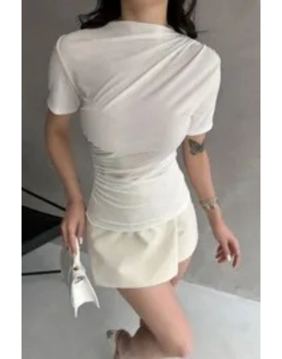 Beyaz Kısa Kol Drapeli Sandy Bluz