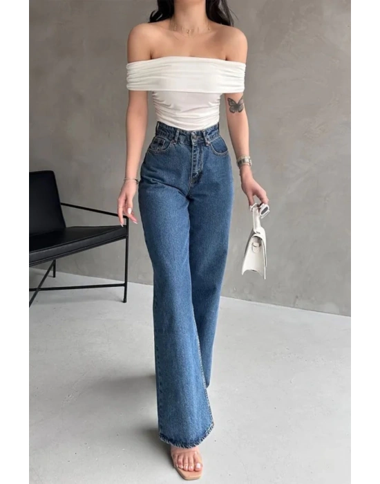 Kadın Beyaz Madonna Yaka Likralı Buzzy Bluz