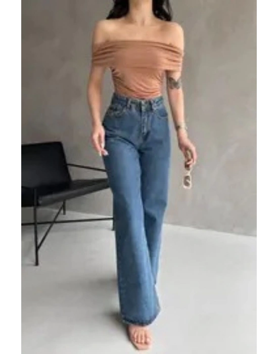 Kadın Kahverengi Madonna Yaka Likralı Buzzy Bluz