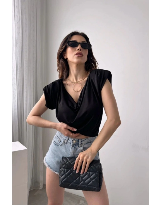 Siyah Vatkalı Degaje Yaka Buzzy Bluz