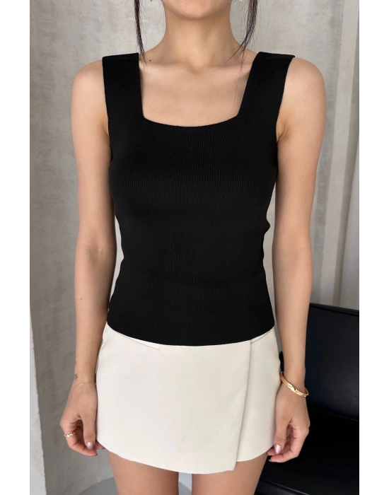 Kadın Siyah Kare Yaka Kalın Askılı Triko Bluz