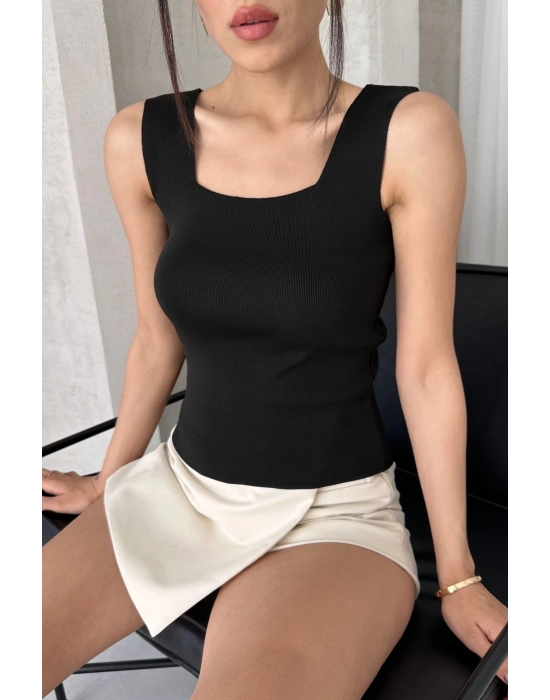 Kadın Siyah Kare Yaka Kalın Askılı Triko Bluz