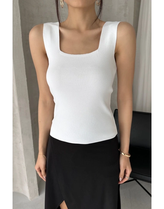 Kadın Beyaz Kare Yaka Kalın Askılı Triko Bluz