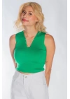 Kadın Yakası Zincir Detay Triko Yeşil Crop Kadın V Yaka Bluz