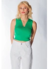 Kadın Yakası Zincir Detay Triko Yeşil Crop Kadın V Yaka Bluz