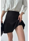 Kadın Siyah Esnek Şortlu Volanlı Pileli Viskon Kloş Şort Etek