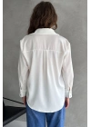Kadın Beyaz Dökümlü Saten Gömlek