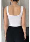 Kadın Beyaz Askılı Gloplu Südyenli Crop Atlet