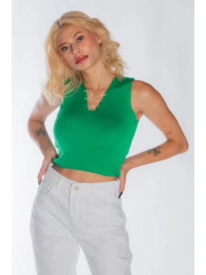 Kadın Yakası Zincir Detay Triko Yeşil Crop Kadın V Yaka Bluz