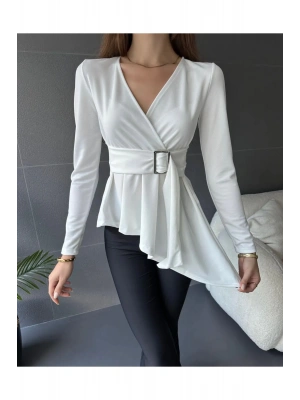 Kadın Beyaz Asimetrik Kesim Kemer Detaylı Bluz