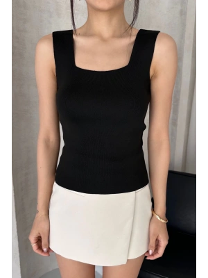 Kadın Siyah Kare Yaka Kalın Askılı Triko Bluz