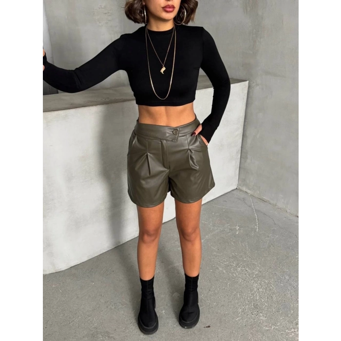 İki düğmeli pileli şort