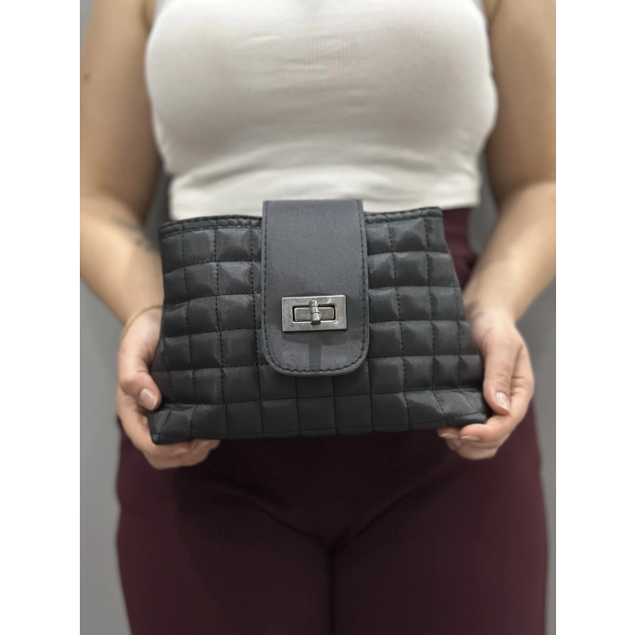 Kapaklı kapitone siyah cilt çanta