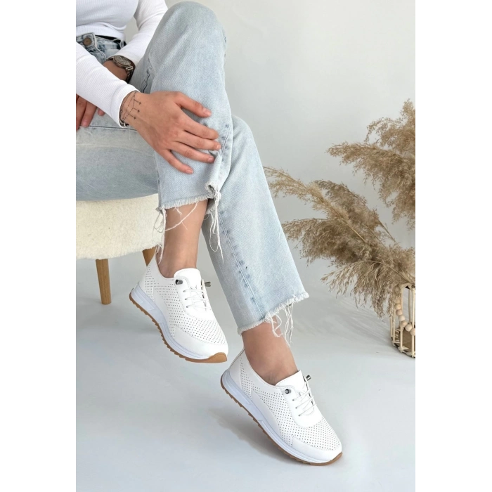 Tone Beyaz Cilt Bağcıklı Spor Ayakkabı