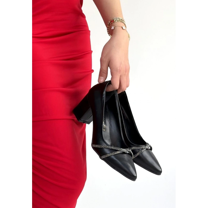 Zenta Siyah Cilt Topuklu Ayakkabı