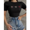 Üçlü kalp nakışlı bluz