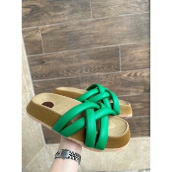 Tenda Yeşil Cilt Terlik