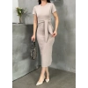 Kuşaklı mdl esnek kumaşlı elbise bej pt