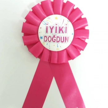 Fuşya  İyi Ki Doğdun Rozet