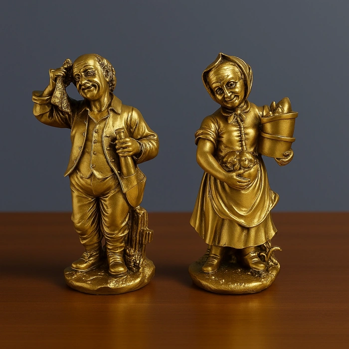 KÖYLÜ AMCA VE TEYZE GÜMÜŞ VE GOLD DEKORATİF BİBLOLAR 20X10