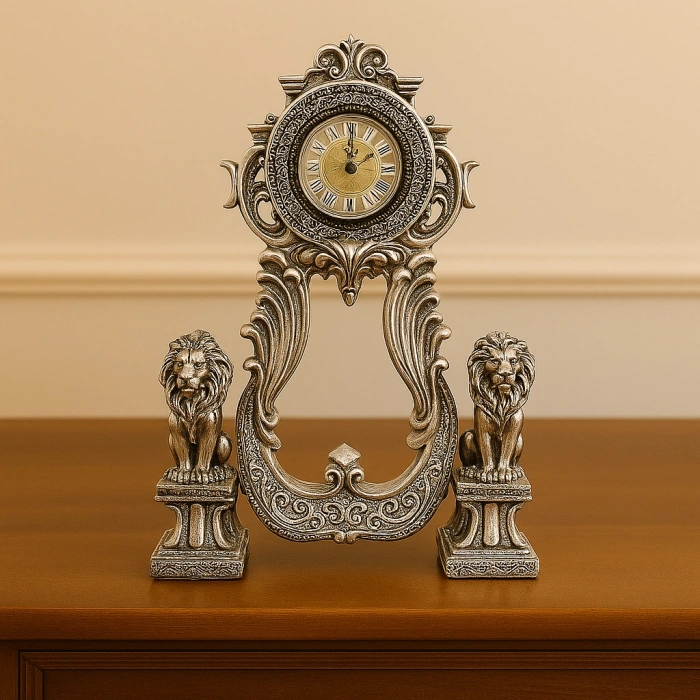 ASLAN FİGÜRLÜ DEKORATİF MASA SAATİ KRALİYET TARZI 40X28