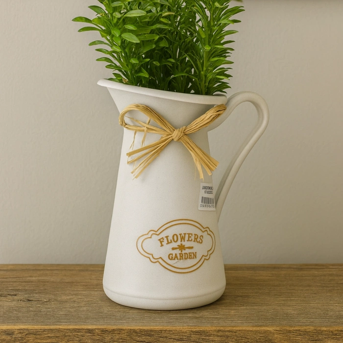 Dekoratif Beyaz Plastik Saksı – “Flowers & Garden” Yazılı – 10*10*25 cm