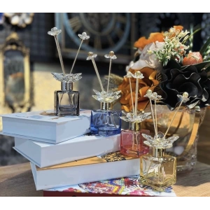 KRİSTAL KOKU ŞİŞESİ ÇUBUKLU ÇİÇEK TAŞLA SÜSLENMİŞ 25X8