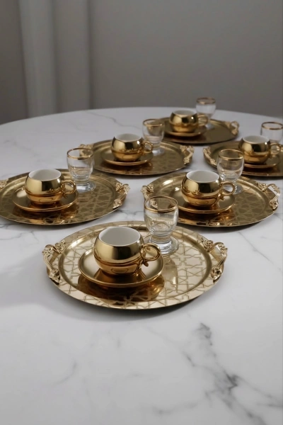 Kulp Aksesuarlı Paslanmaz Çelik 6 Adet Yuvarlak Desenli Gold AD-26 Sunum Servis Tepsisi