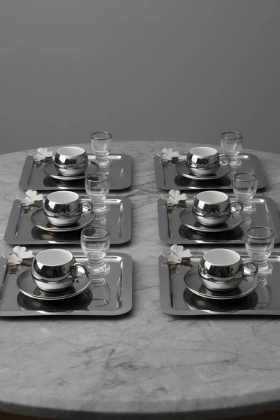 Beyaz Kelebek Aksesuarlı Paslanmaz Çelik 6 Adet Kare Gümüş Sunum Servis Tepsisi