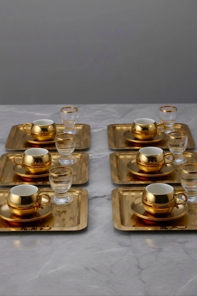 Paslanmaz Çelik 6 Adet Kare Desenli Gold AD-20 Sunum Servis Tepsisi