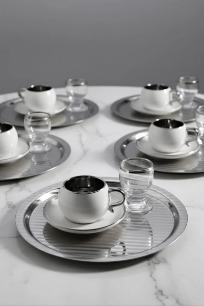 Paslanmaz Çelik 6 Adet Yuvarlak Desenli Gümüş AD-15 Sunum Servis Tepsisi