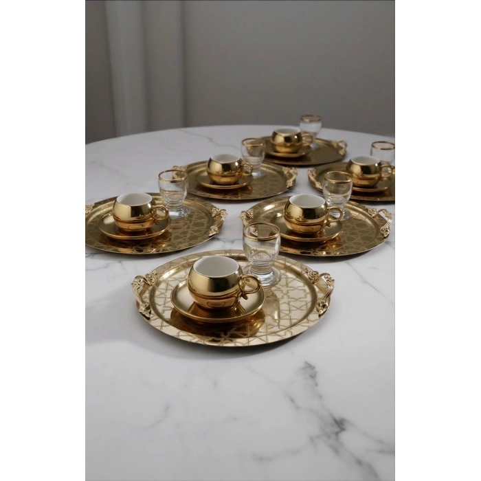 Kulp Aksesuarlı Paslanmaz Çelik 6 Adet Yuvarlak Desenli Gold AD-26 Sunum Servis Tepsisi