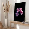 Kara Arkaplandaki Pembe Çiçekler Kanvas Tablo
