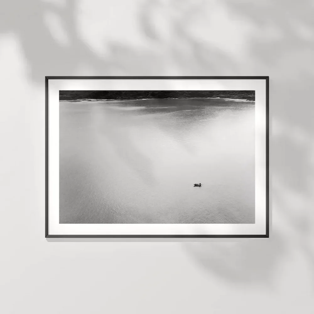 Huzur Dolu Yalnızlık Poster