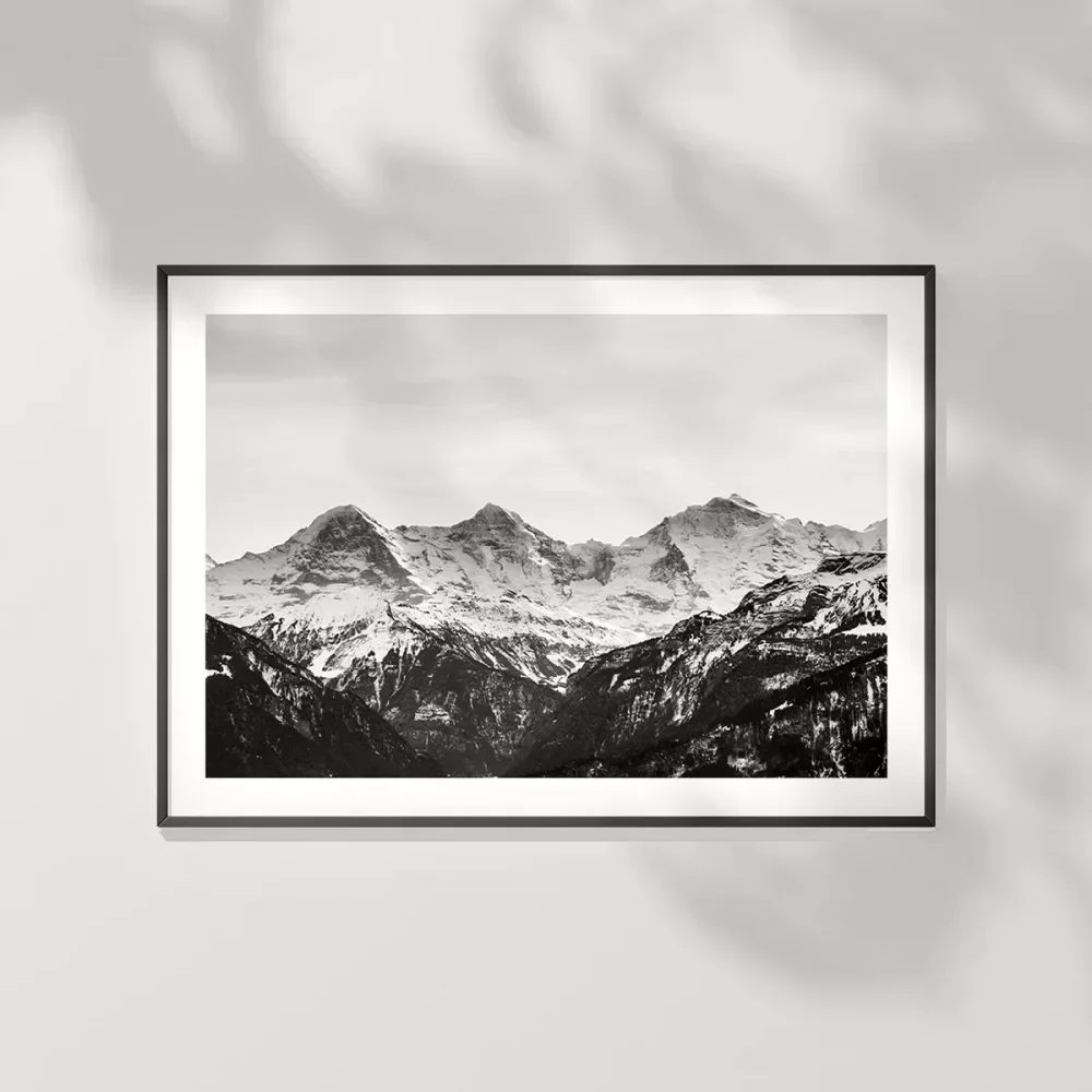 Karla Kaplı Zirveler Poster