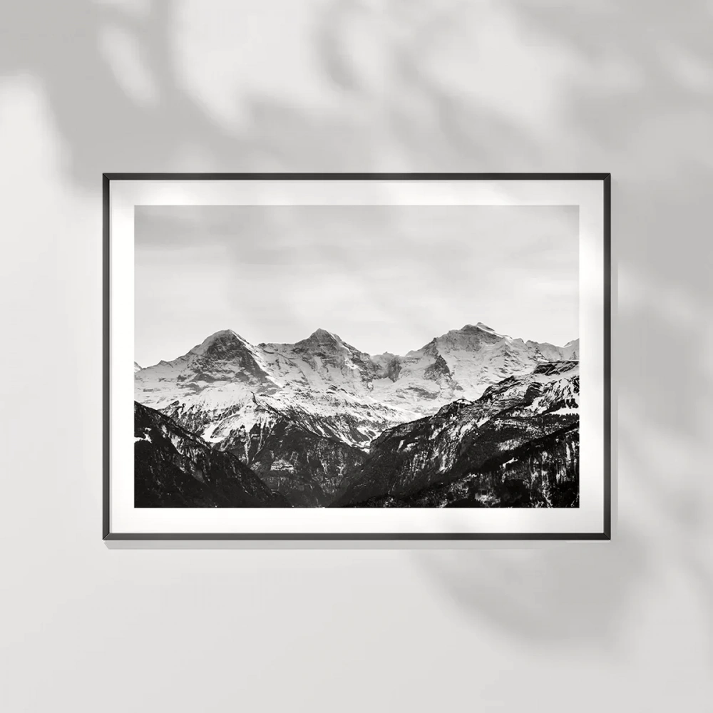 Karla Kaplı Zirveler Poster