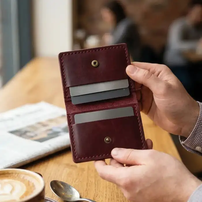 Minimal Hakiki Deri Kartlık Cüzdan Bordo