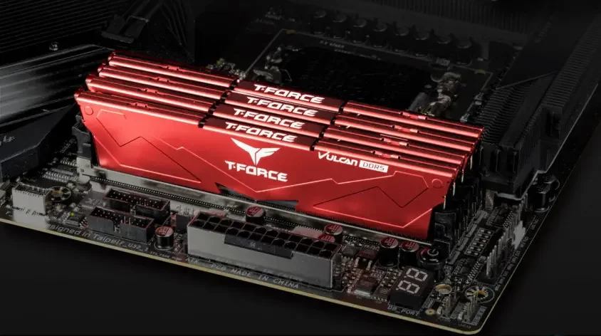 Team T-Force Vulcan Red 32GB(2x16GB) 6000Mhz DDR5 (FLRD532G6000HC38ADC01)