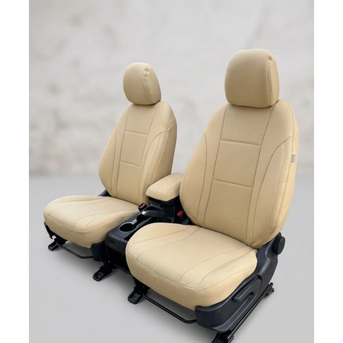 HYUNDAİ İ30 -ÖZEL DİKİM - ORTA DELİKLİ DERİ -KENAR DÜZ DERİ