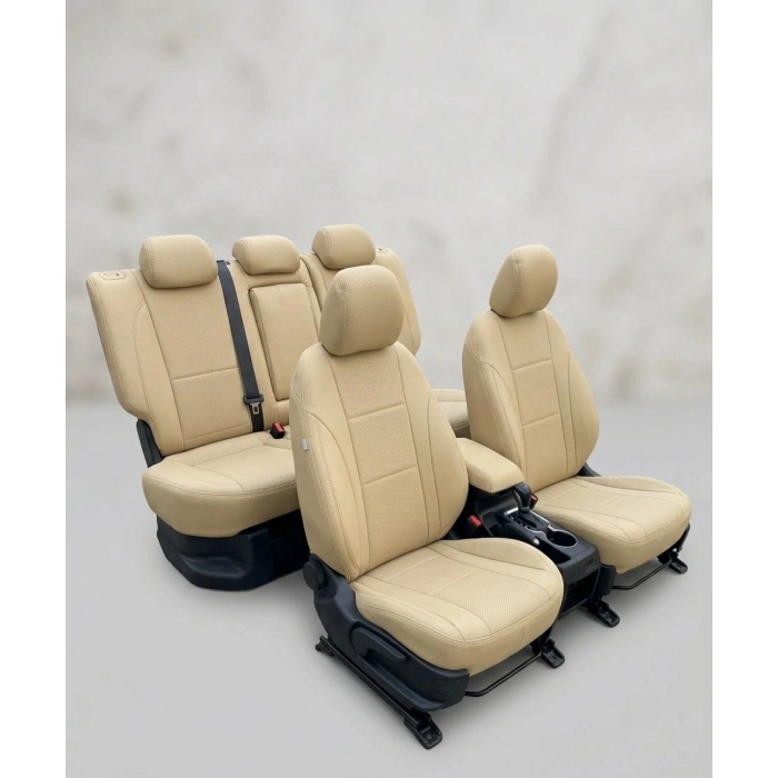 HYUNDAİ İ30 -ÖZEL DİKİM - ORTA DELİKLİ DERİ -KENAR DÜZ DERİ
