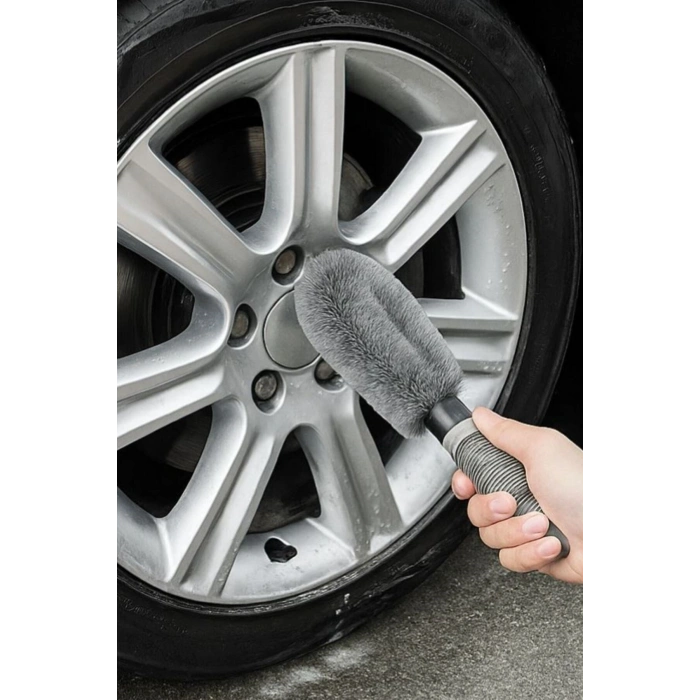 Gri Oto Jant Temizleme Fırçası – Ergonomik Saplı, Lastik ve Jant Detay Temizliği İçin Güçlü Kıllı Fı