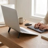 2 Kademeli Katlanabilir Laptop Standı – Kendiliğinden Güçlü Yapışkanlı, Ergonomik Tablet Yükseltici
