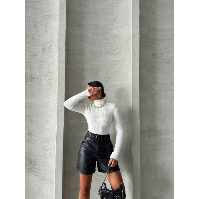 Beli lastikli duble paça deri şort siyah w24755