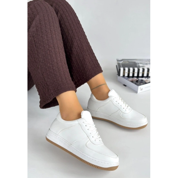 Ceyyan Beyaz Cilt Bağcıklı Spor Ayakkabı