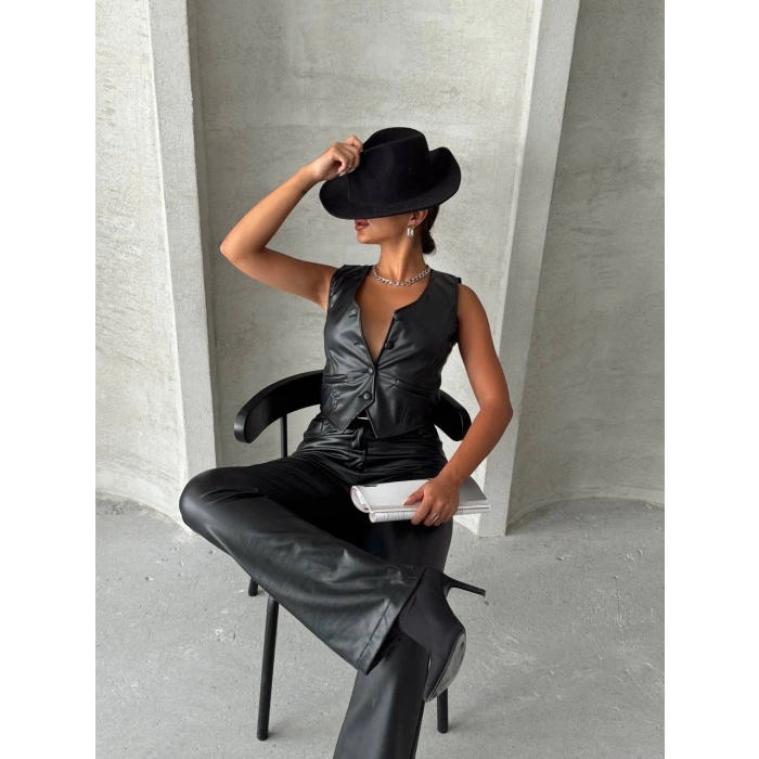 Kaplama düğmeli deri yelek siyah s24398