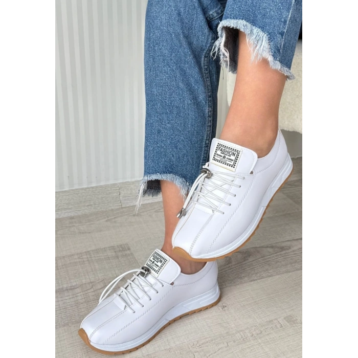 Monya Beyaz Cilt Bağcıklı Spor Ayakkabı